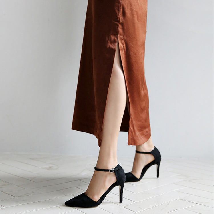 Suede-Sandale mit hohem Absatz – Bild 2 | LuxeStyle