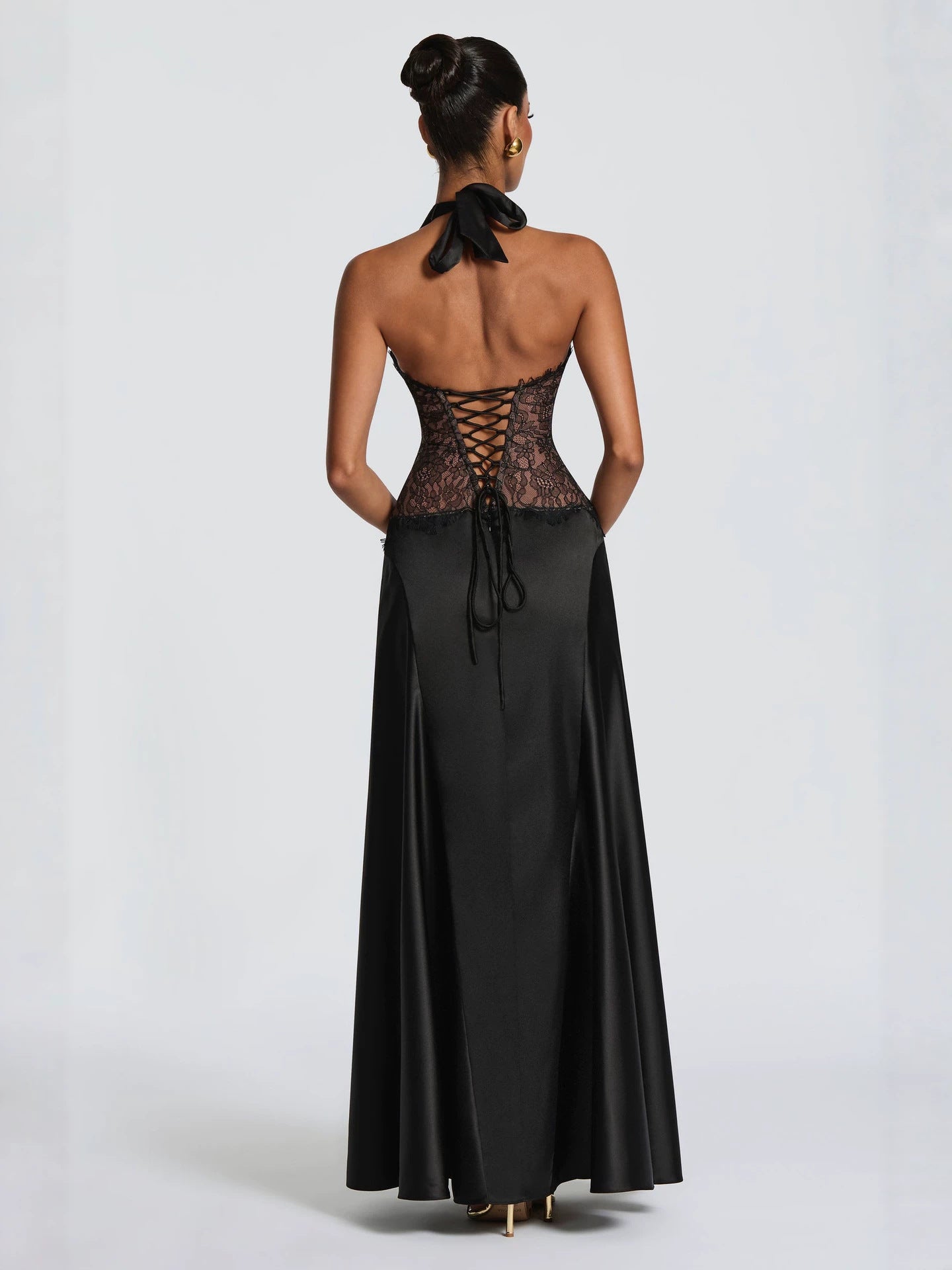 Satin-Abendkleid mit Spitze