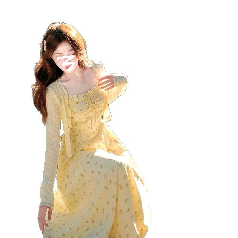 Gelbe Sommerschöner Maxi-Dress mit Spaghetti-Trägern