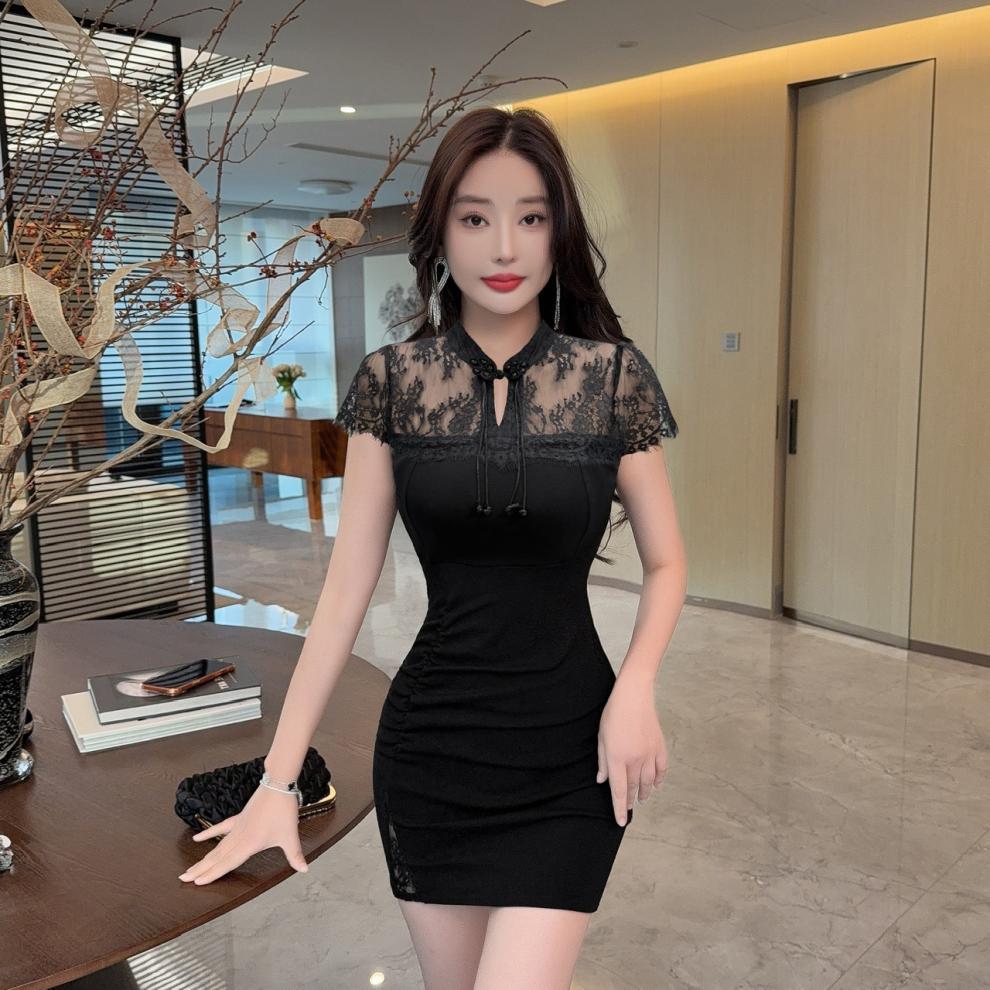 Lace-Panel Cheongsam-Kleid