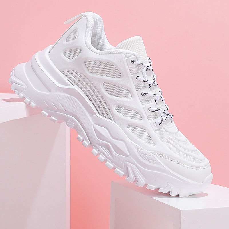 Bequemer Sneaker mit dicker Sohle