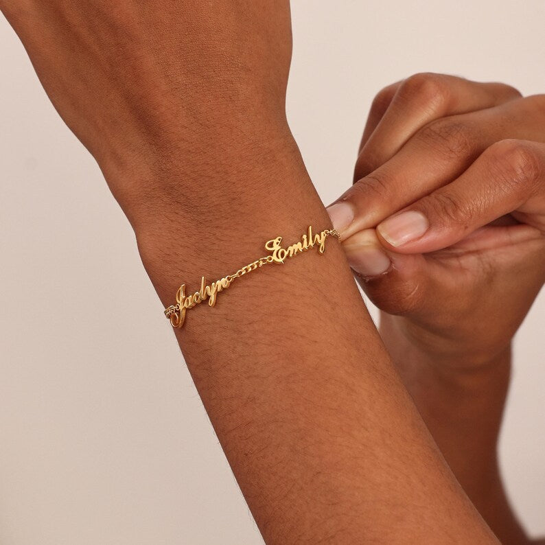 Edelstahl-Armband mit Buchstaben – Bild 6 | LuxeStyle
