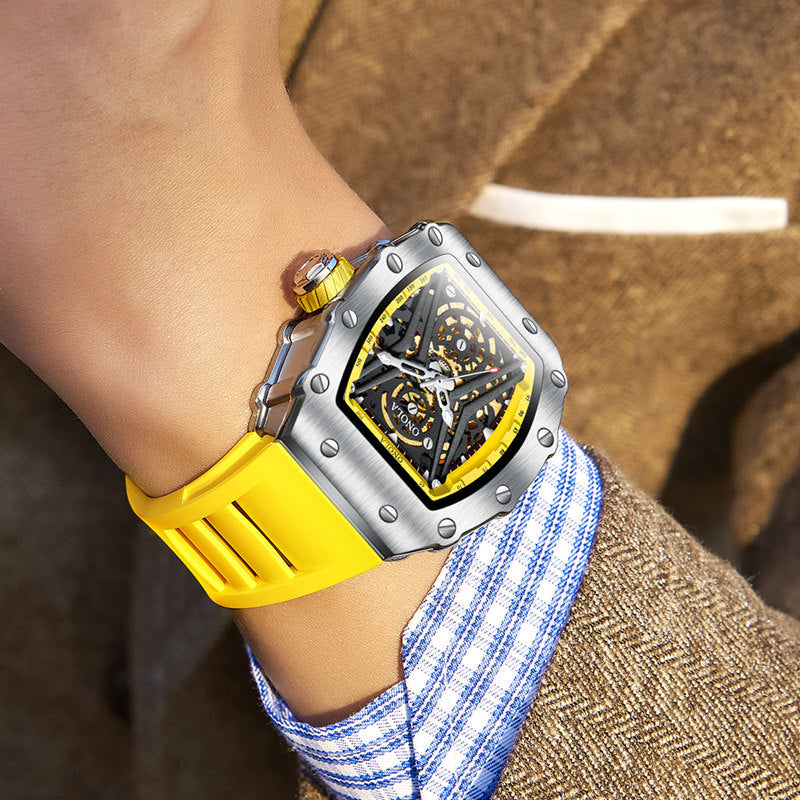 Sportliche Automatikuhr mit Silikonarmband – Bild 11 | LuxeStyle