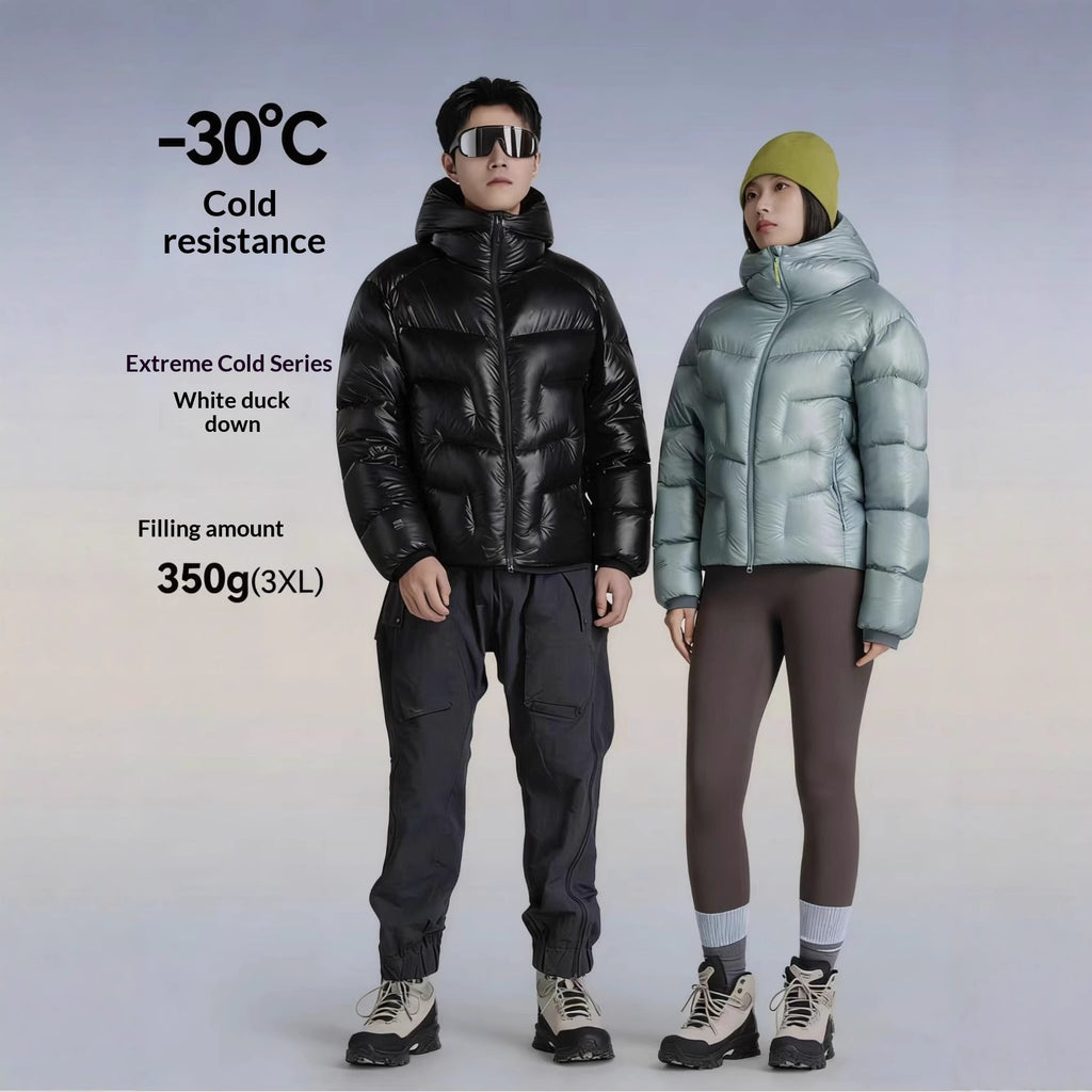 Kurze Daunenjacke mit Kapuze