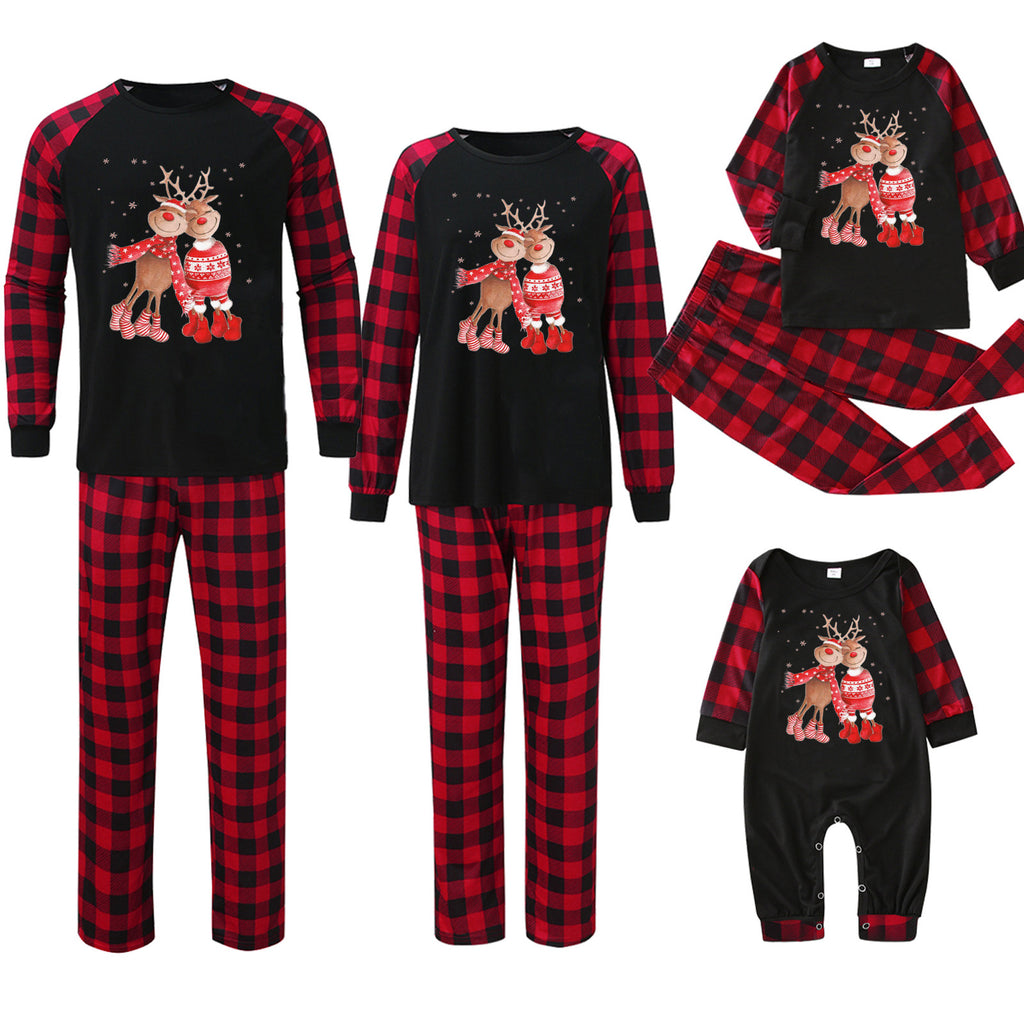 Weihnachts-Homewear im Partnerlook