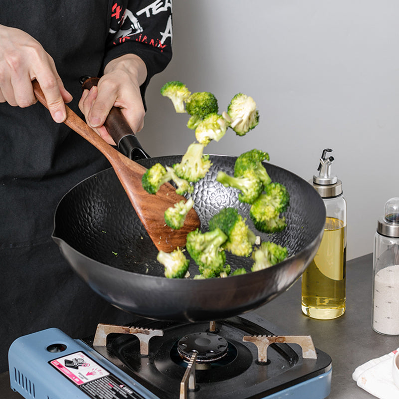 Traditioneller Eisen-Wok, handgemacht