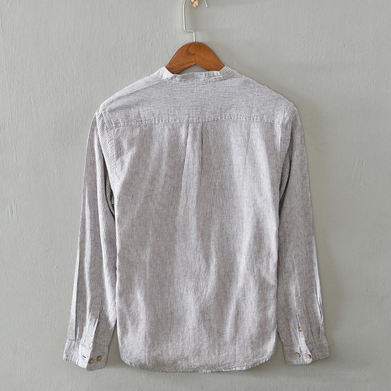 Schlanke Langarm-Herrenbluse mit Streifen