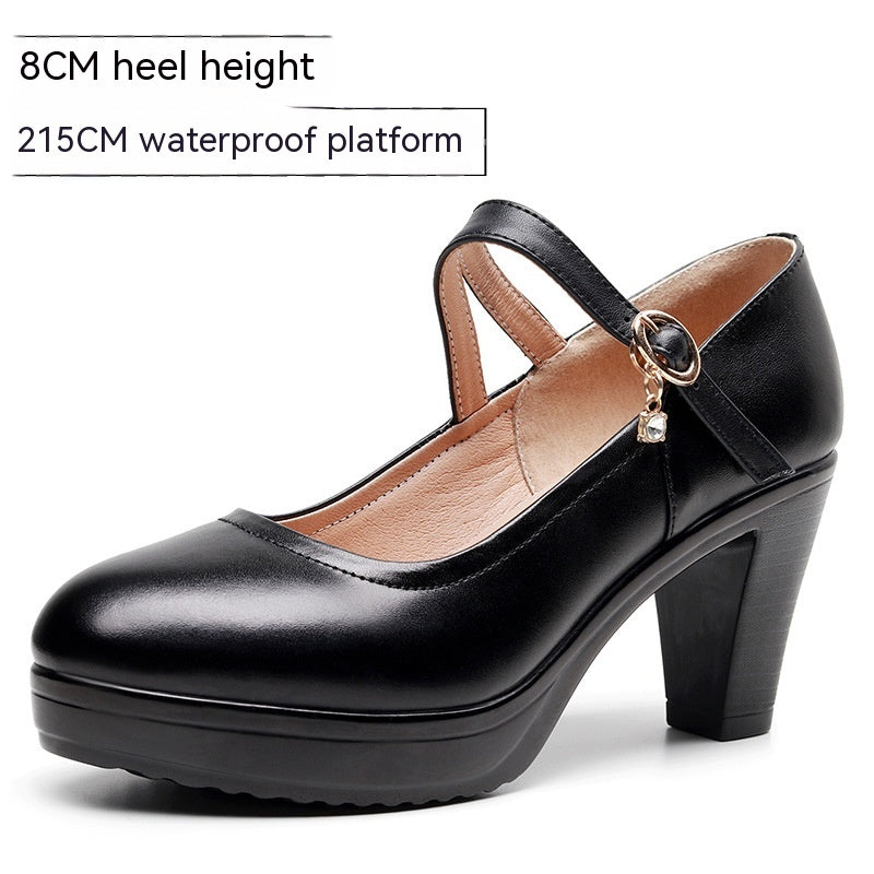 Plateau High Heels mit Riemchenschnalle – Bild 5 | LuxeStyle