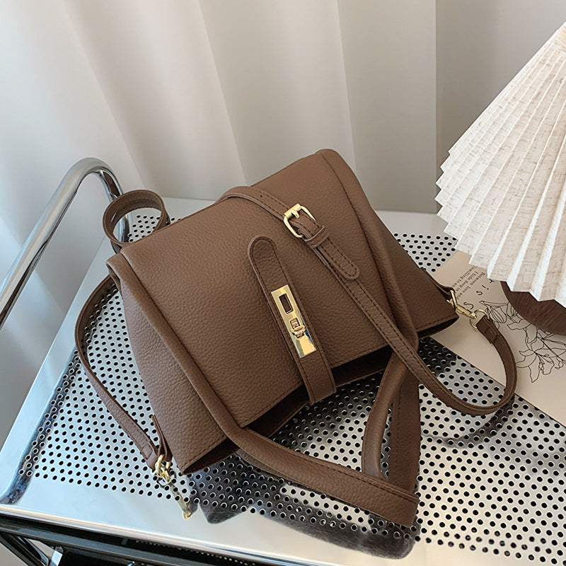 Retro Umhängetasche mit Textur – Bild 4 | LuxeStyle