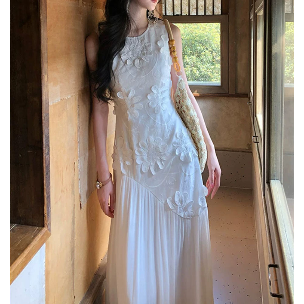 Ärmelloses Maxi-Kleid mit 3D-Stickerei