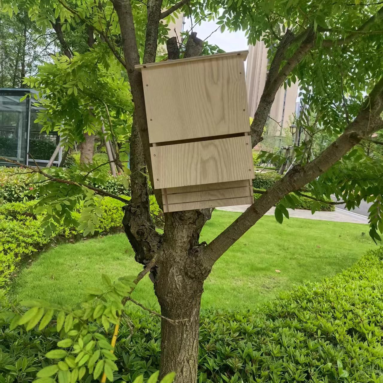 Holz-Nistkasten für Fledermäuse