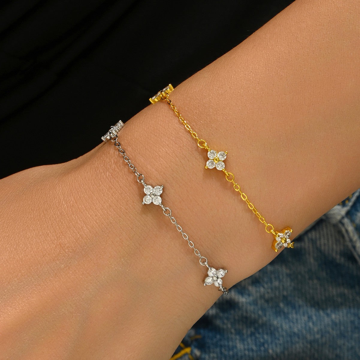 Armband mit geometrischem Vierblatt-Klee und Zirkonia