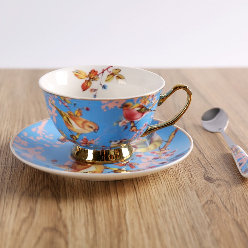 Kreative Kaffeetasse mit Untertasse & Löffel
