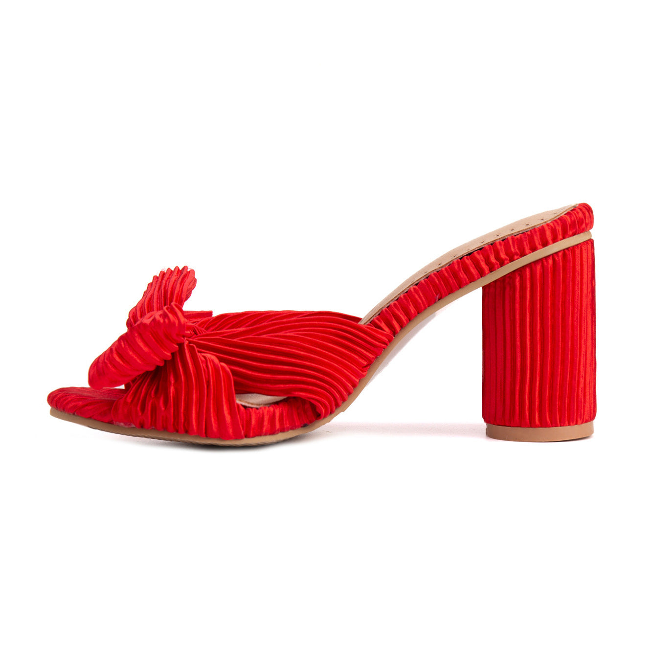 Satin Pantoletten mit Peep-Toe und Blockabsatz