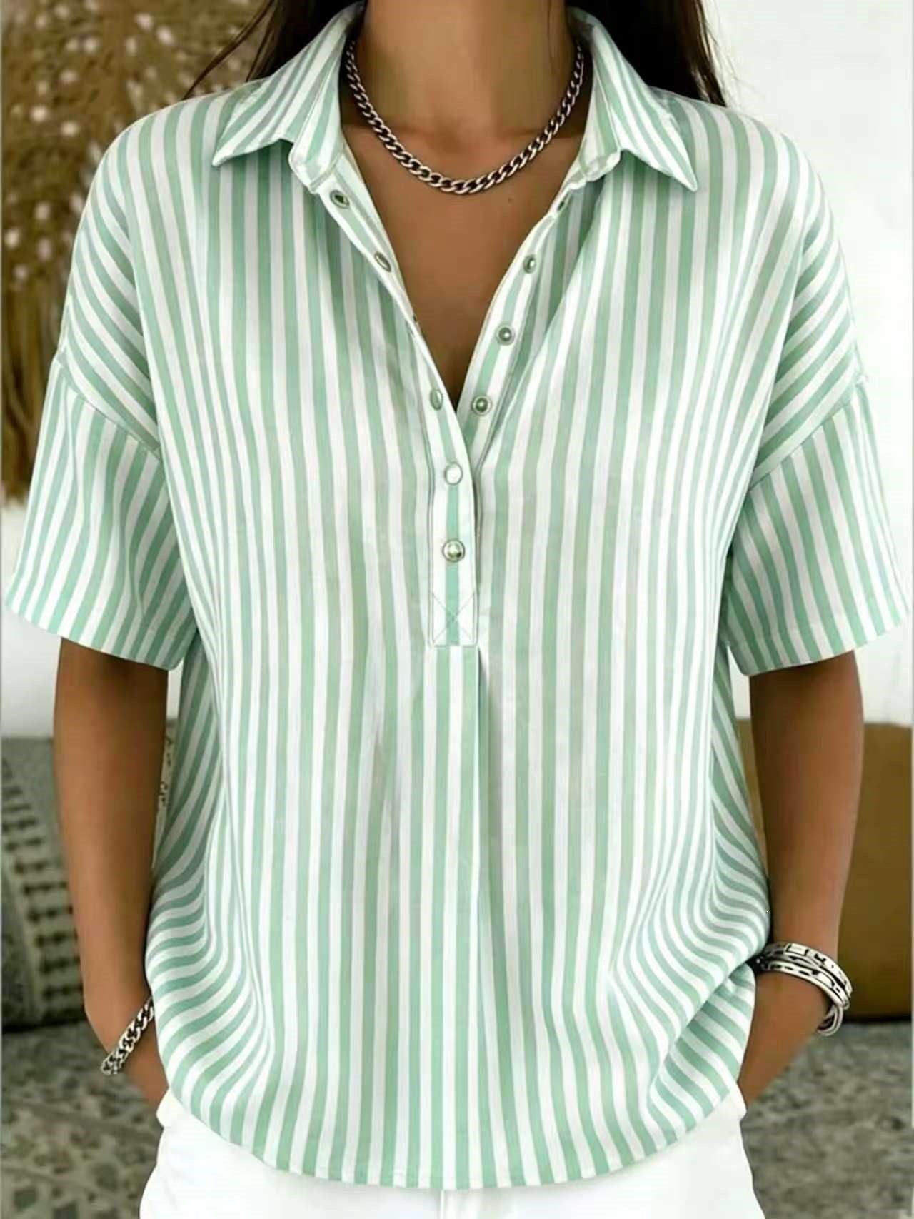 Gestreiftes Kurzarmshirt im Casual-Look