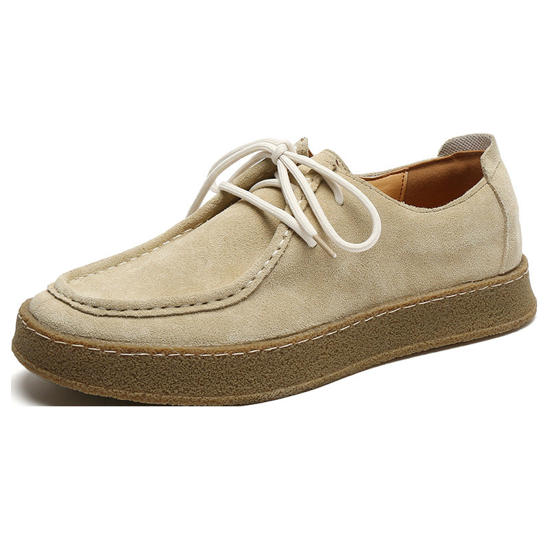 Vielseitige Wildleder-Sneaker im British Style