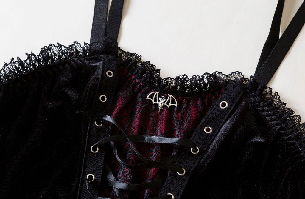 Samt-Camisole mit Schnürung