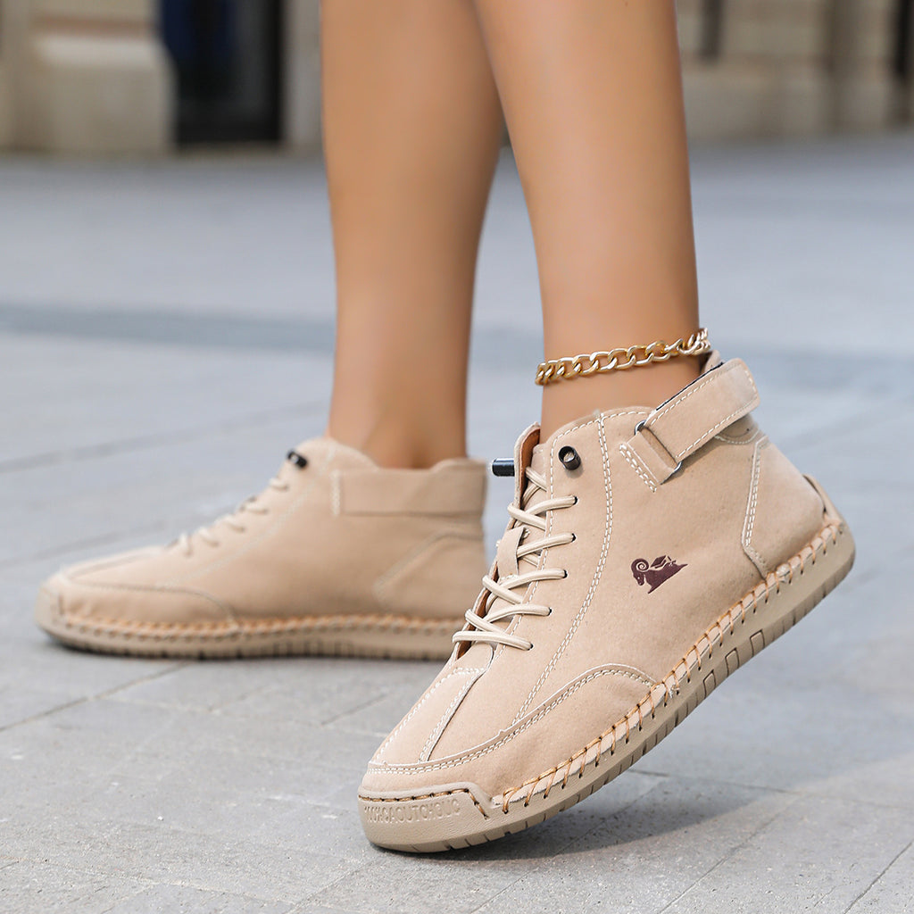 Flache Damen-Stiefeletten im Dr. Martens Stil