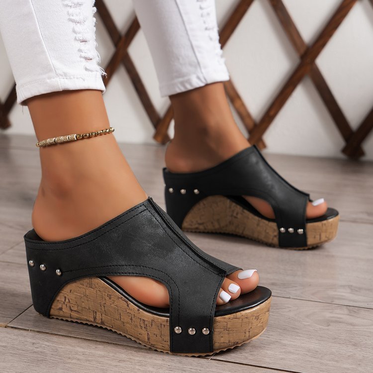 Hohe Sandalen – Bild 1 | LuxeStyle