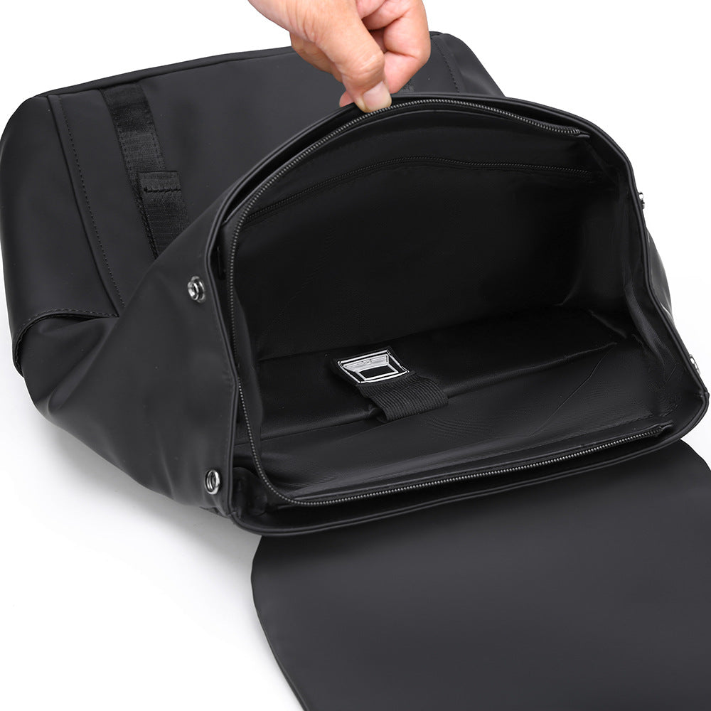 Stilvoller Herrenrucksack mit Seitentaschen | LuxeStyle