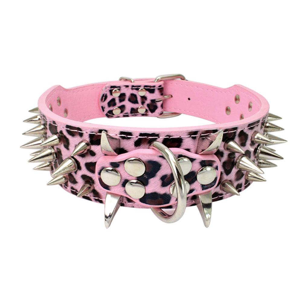 Lederhalsband mit schwarzen Nieten für Hunde – Bild 3 | LuxeStyle