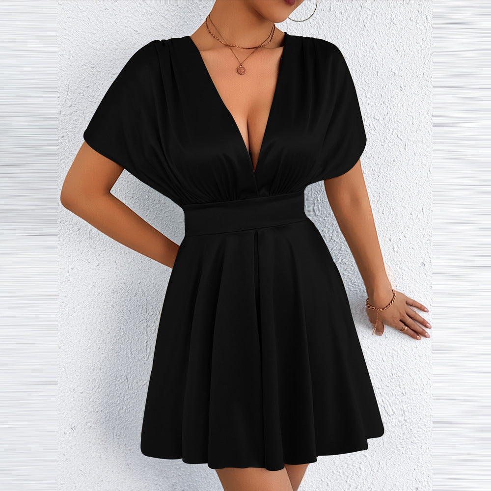 Elegantes Satin-Minikleid mit V-Ausschnitt – Bild 8 | LuxeStyle