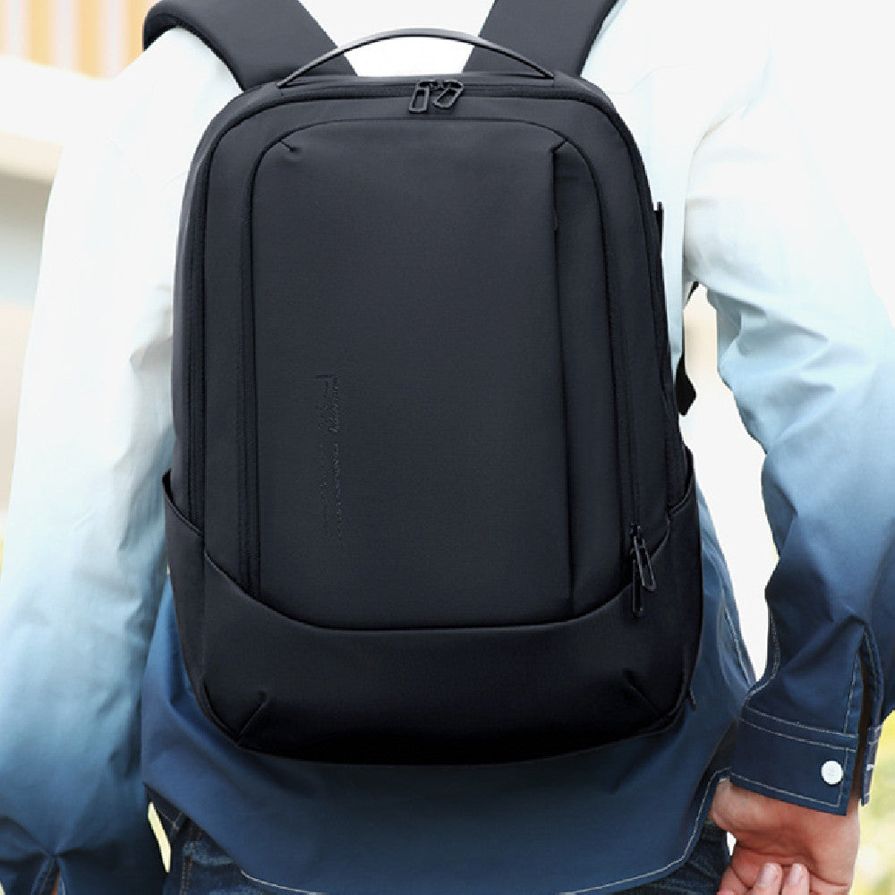 Business Laptop Rucksack mit Erweiterungsfunktion