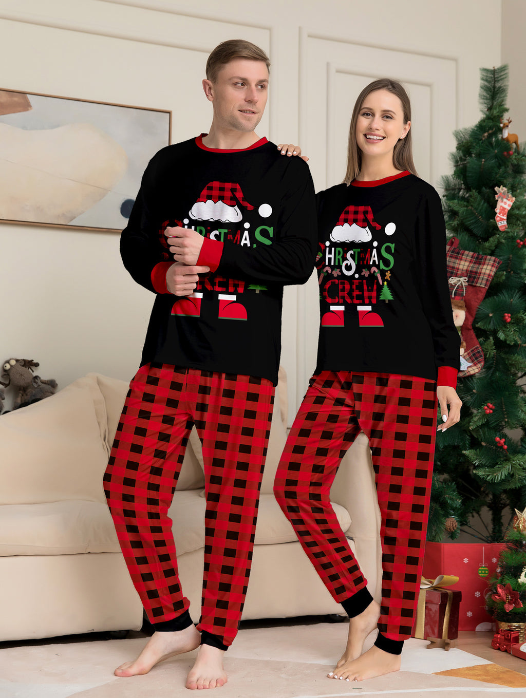 Weihnachts Pyjama-Set im rot-schwarzen Karomuster