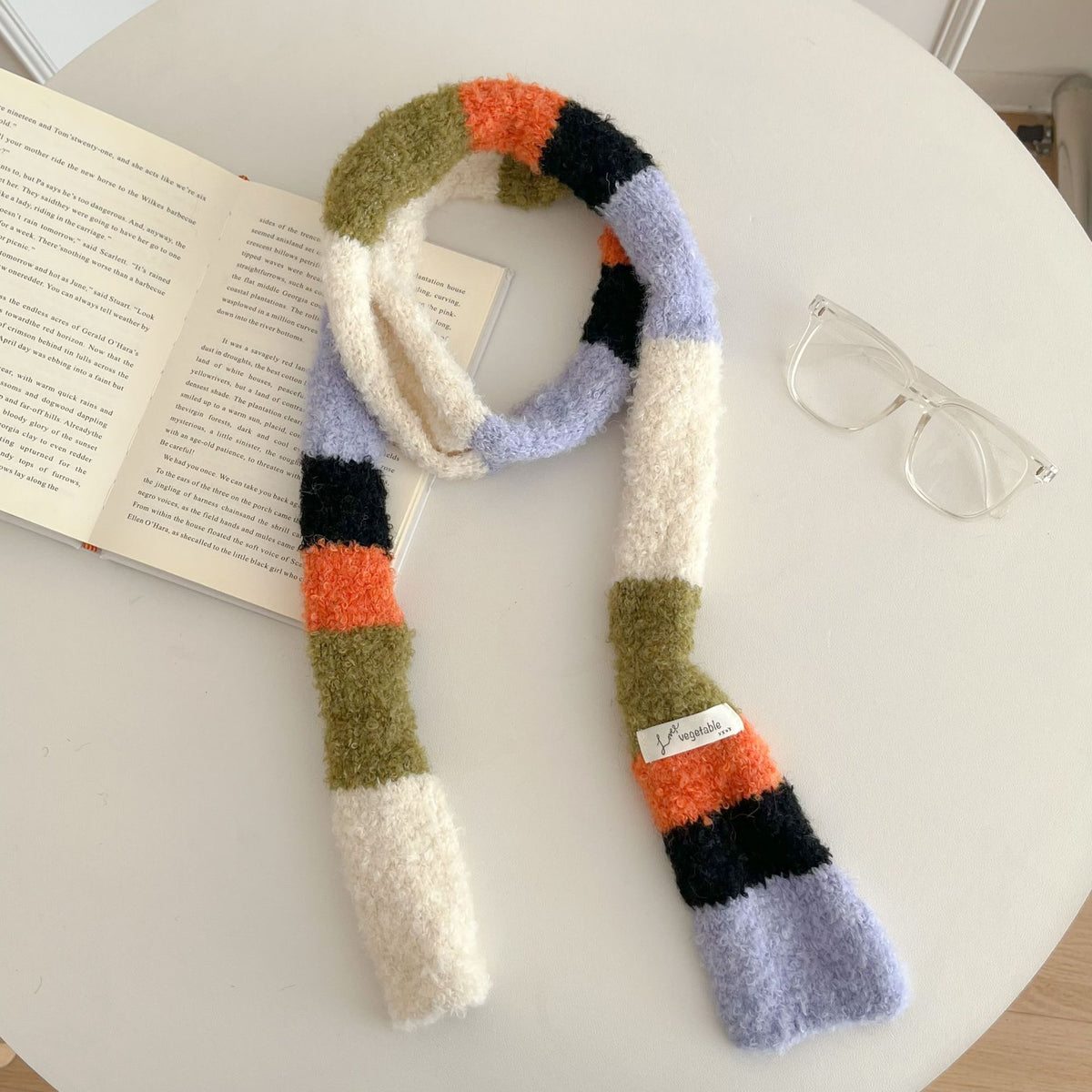 Buntes, schmaler Retro-Schal in Regenbogenfarben – Bild 14 | LuxeStyle