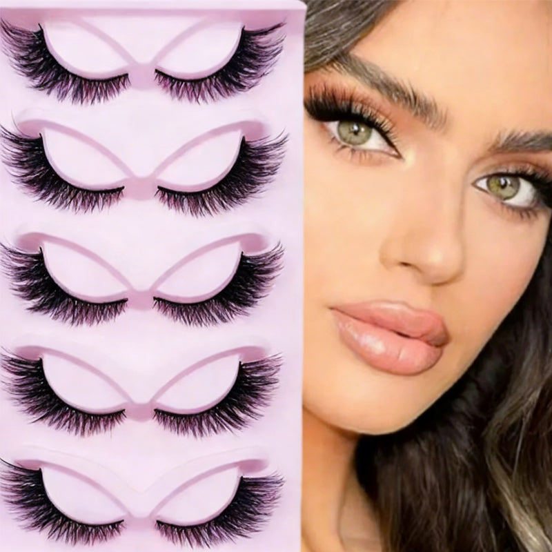 Falsche Wimpern für dramatischen Look