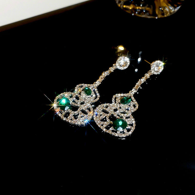 Blumen-Ohrringe mit Strass & Perlen