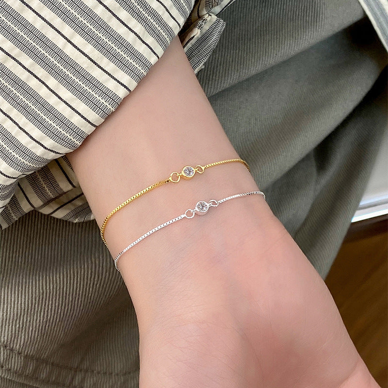 Verstellbares Armband mit Zirkonia-Rundschliff – Bild 7 | LuxeStyle