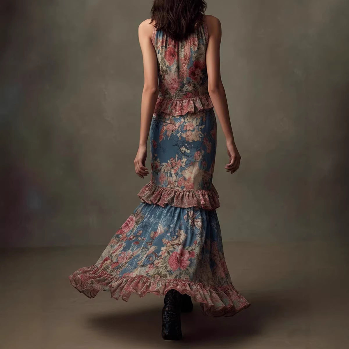 Hochgeschnittener Vintage-Druck-Dress im Kuchenstil