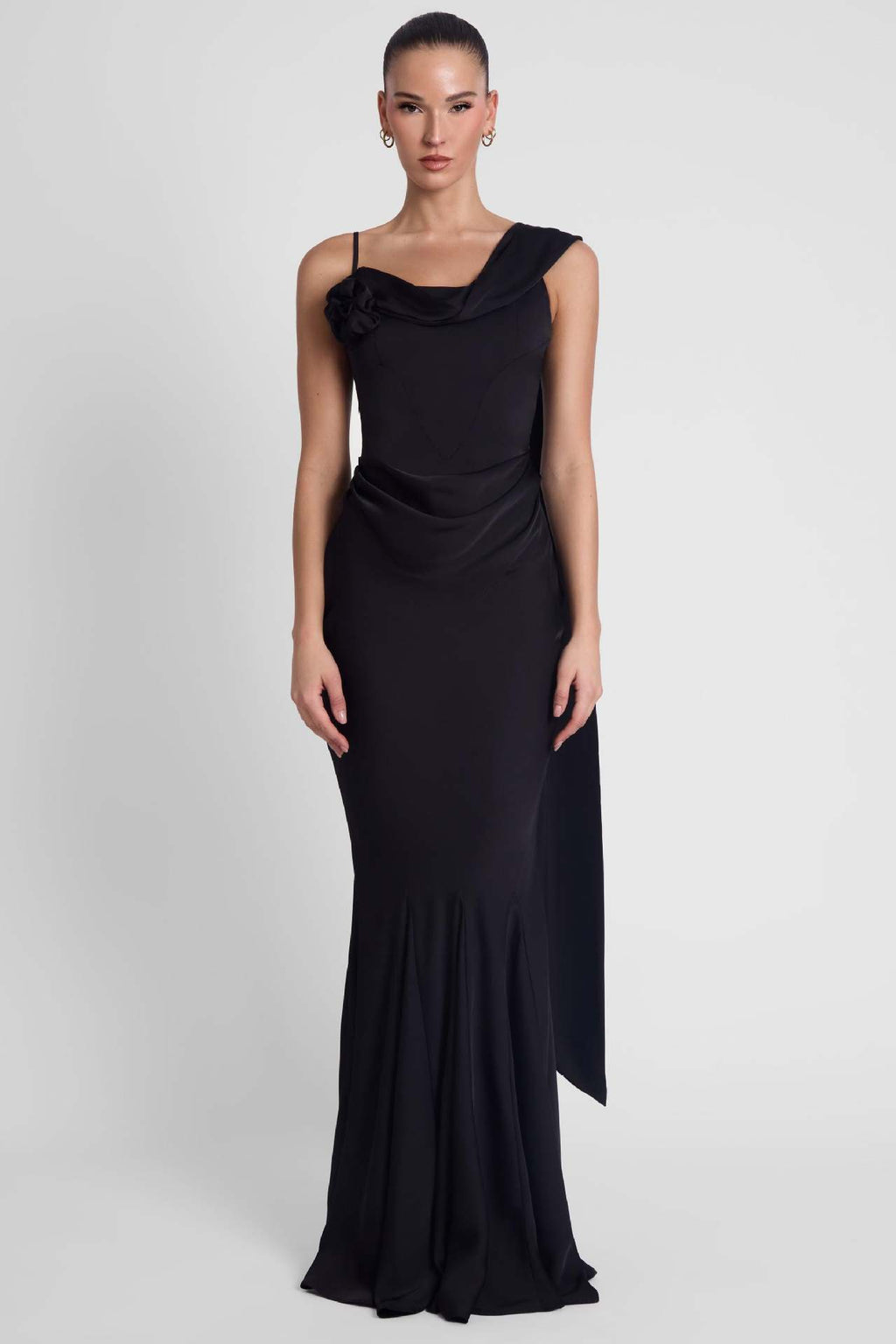 Elegantes Satin Bodycon Kleid – Bild 3 | LuxeStyle