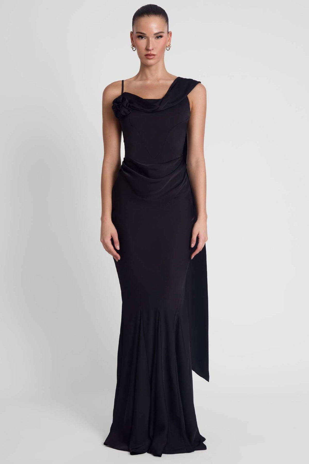 Elegantes Satin Bodycon Kleid – Bild 3 | LuxeStyle