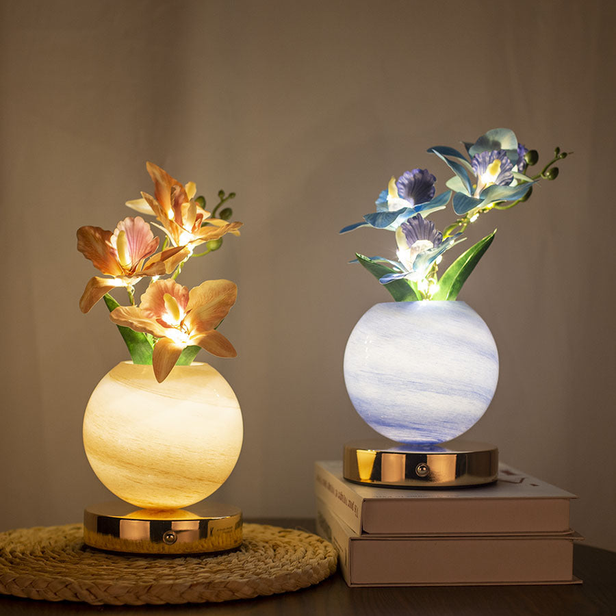 Phalaenopsis Planet Tischlampe | LuxeStyle