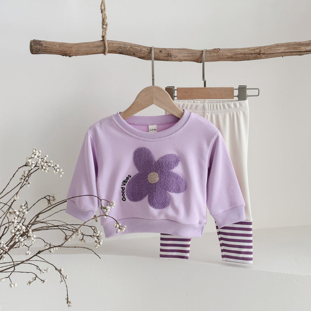 Baby-Set mit Blumen-Kapuzenpullover und Hose – Bild 2 | LuxeStyle
