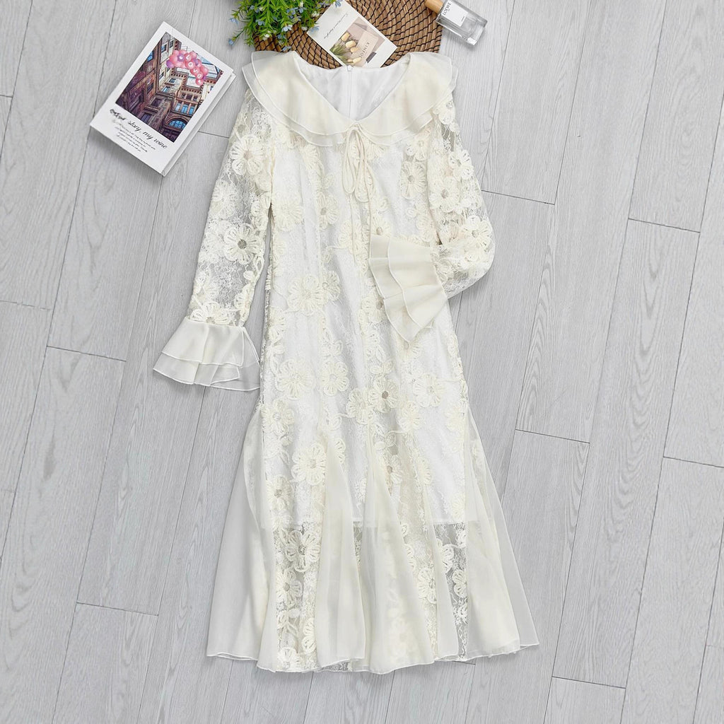 Elegantes A-Linien-Kleid mit Spitze