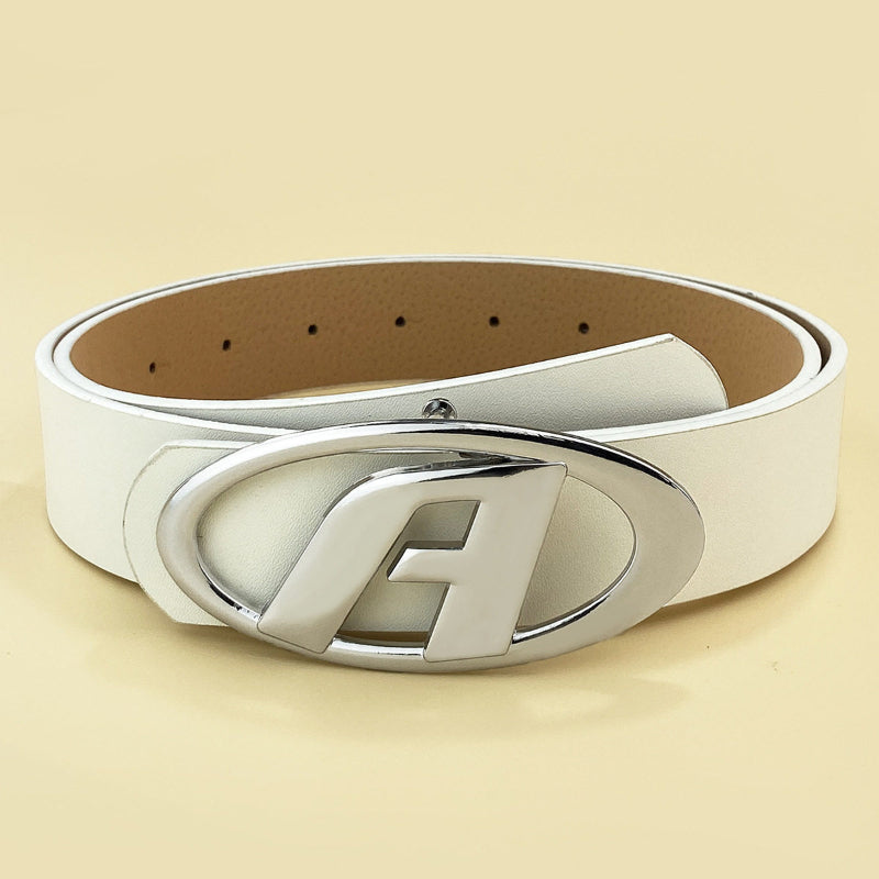 Eleganter Ledergürtel mit Metallschnalle A