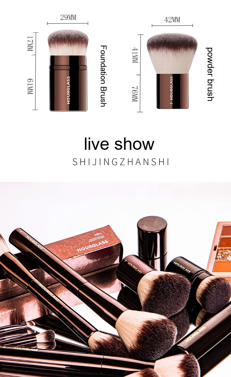 Puder- & Lidschattenpinsel – Bild 11 | LuxeStyle