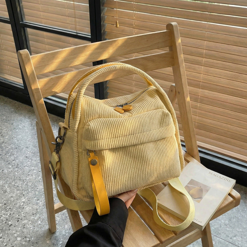 Samt-Einkaufstasche mit Faltenstruktur – Bild 13 | LuxeStyle
