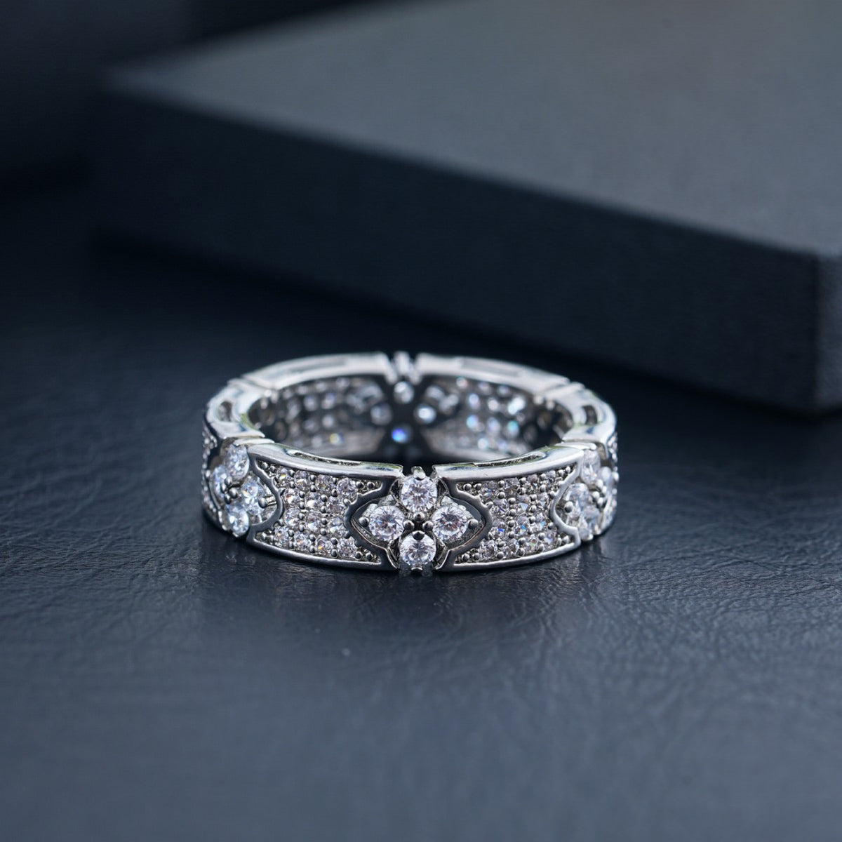 Glücks-Kleeblatt Ring – Bild 2 | LuxeStyle