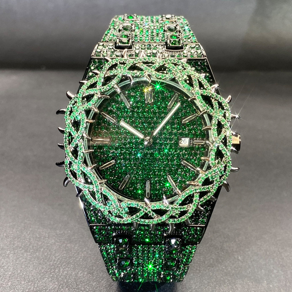 Männerarmbanduhr mit grünen Zirkon-Einlagen