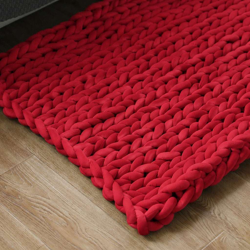 Grobgewobene Strickdecke aus Chenille-Garn
