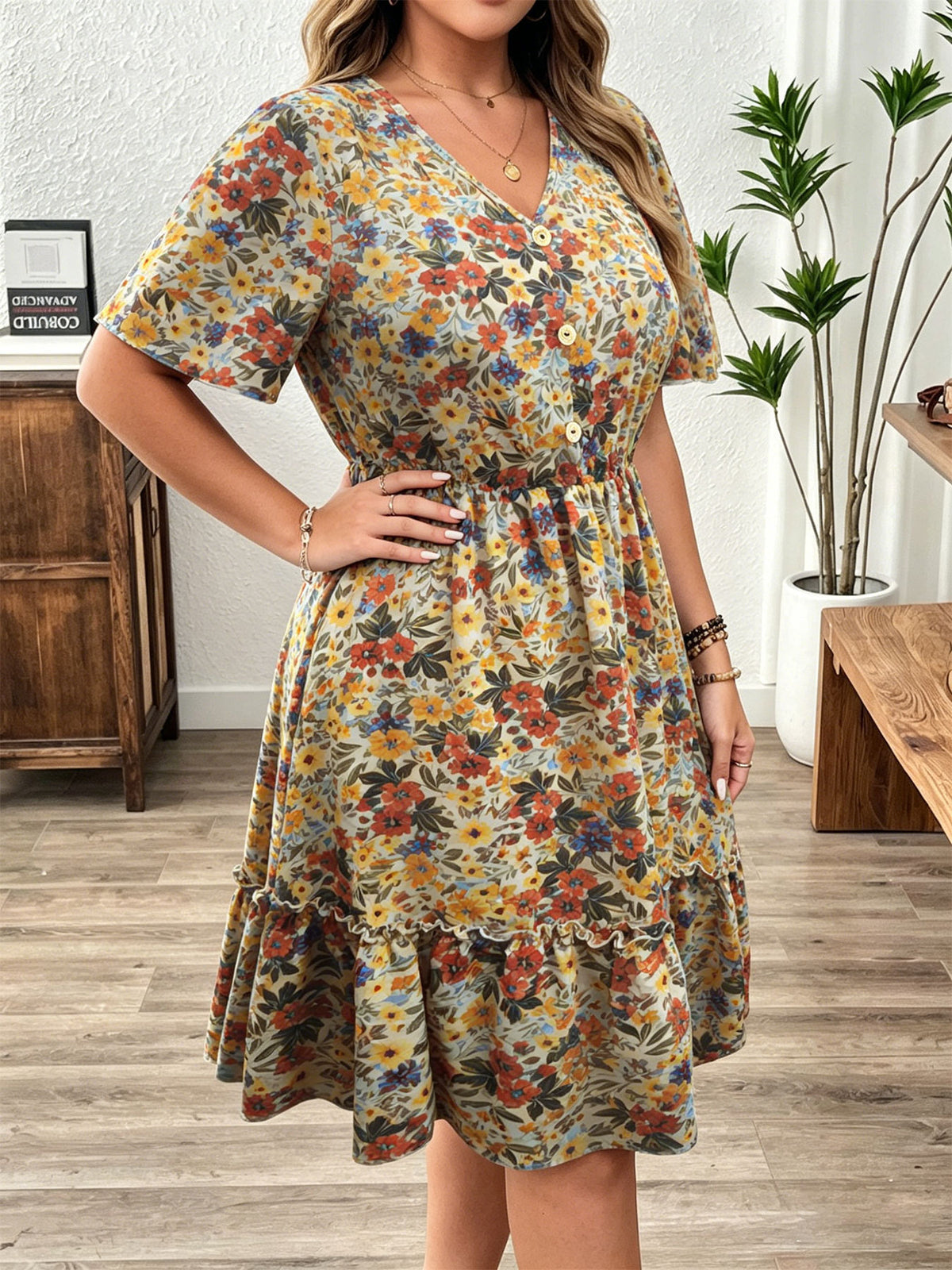 Midi-Kleid mit V-Ausschnitt & Blumenmuster – Bild 4 | LuxeStyle
