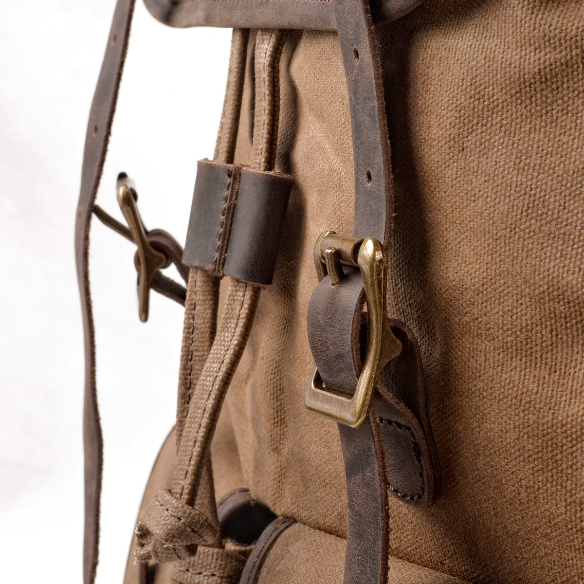 Reise-Rucksack Canvas & Leder – Bild 9 | LuxeStyle