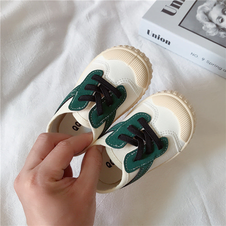 Weiche Kinderschuhe aus Canvas mit Rutschfänger