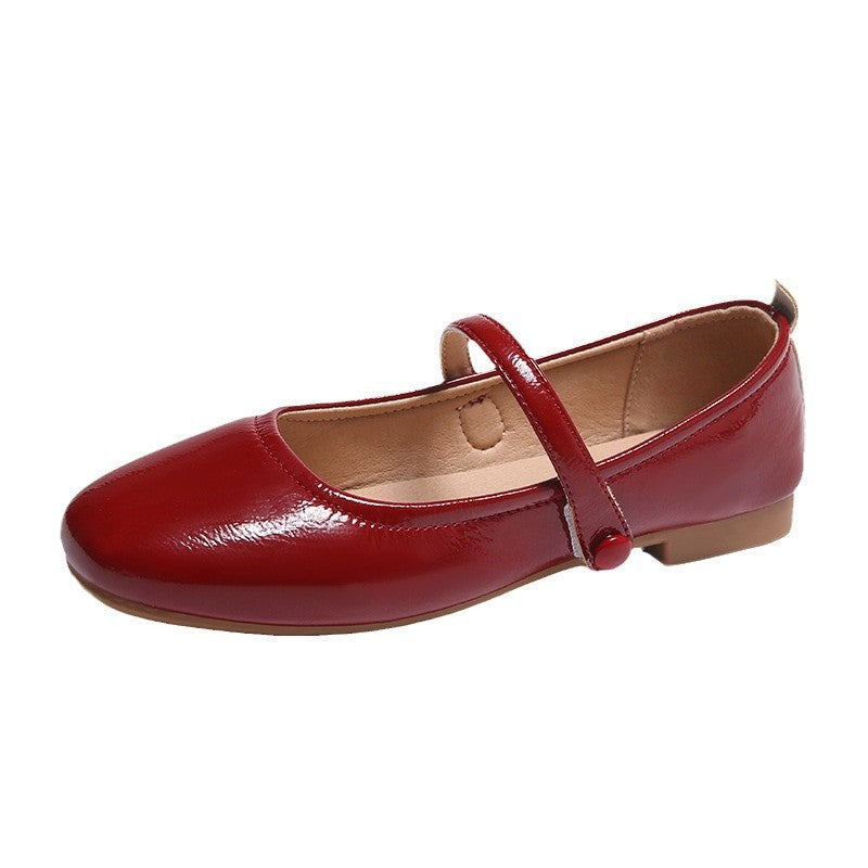 Mary-Jane-Ballerina «Dolce» · Lack, mit Riemchen