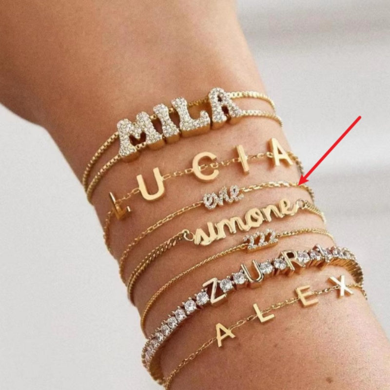 Armband mit Buchstaben-Anhänger | LuxeStyle