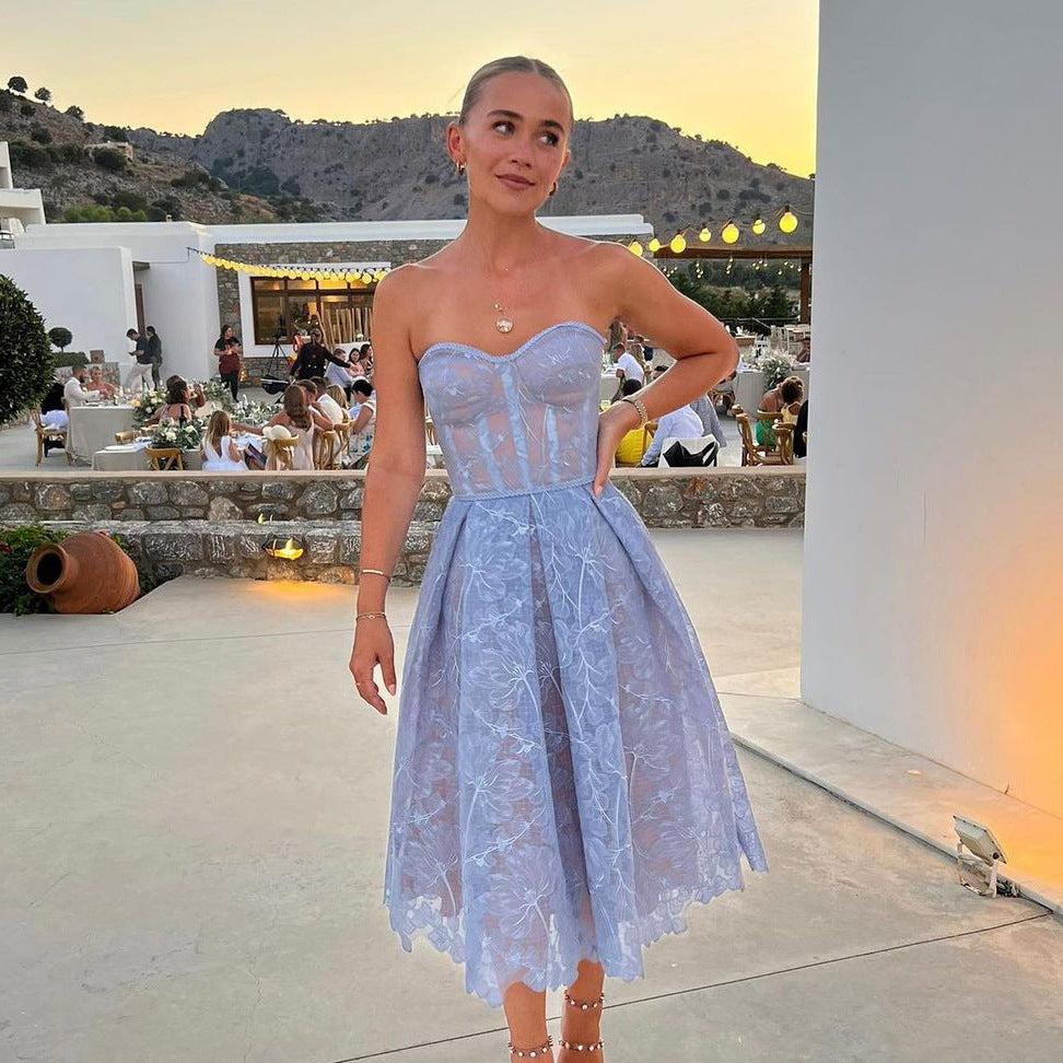 Trägerloses Kleid mit bestickter Spitze – Bild 8 | LuxeStyle